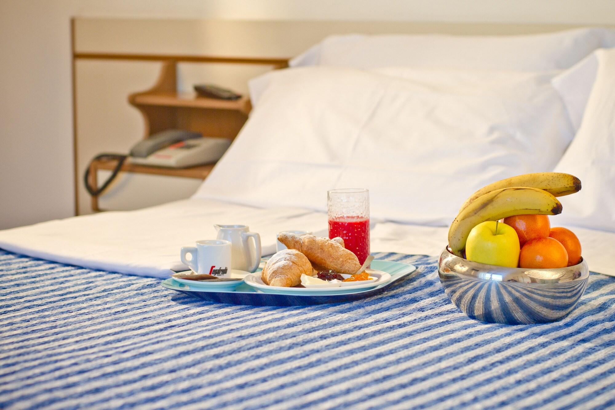 Hotel Montecarlo Rimini Dış mekan fotoğraf