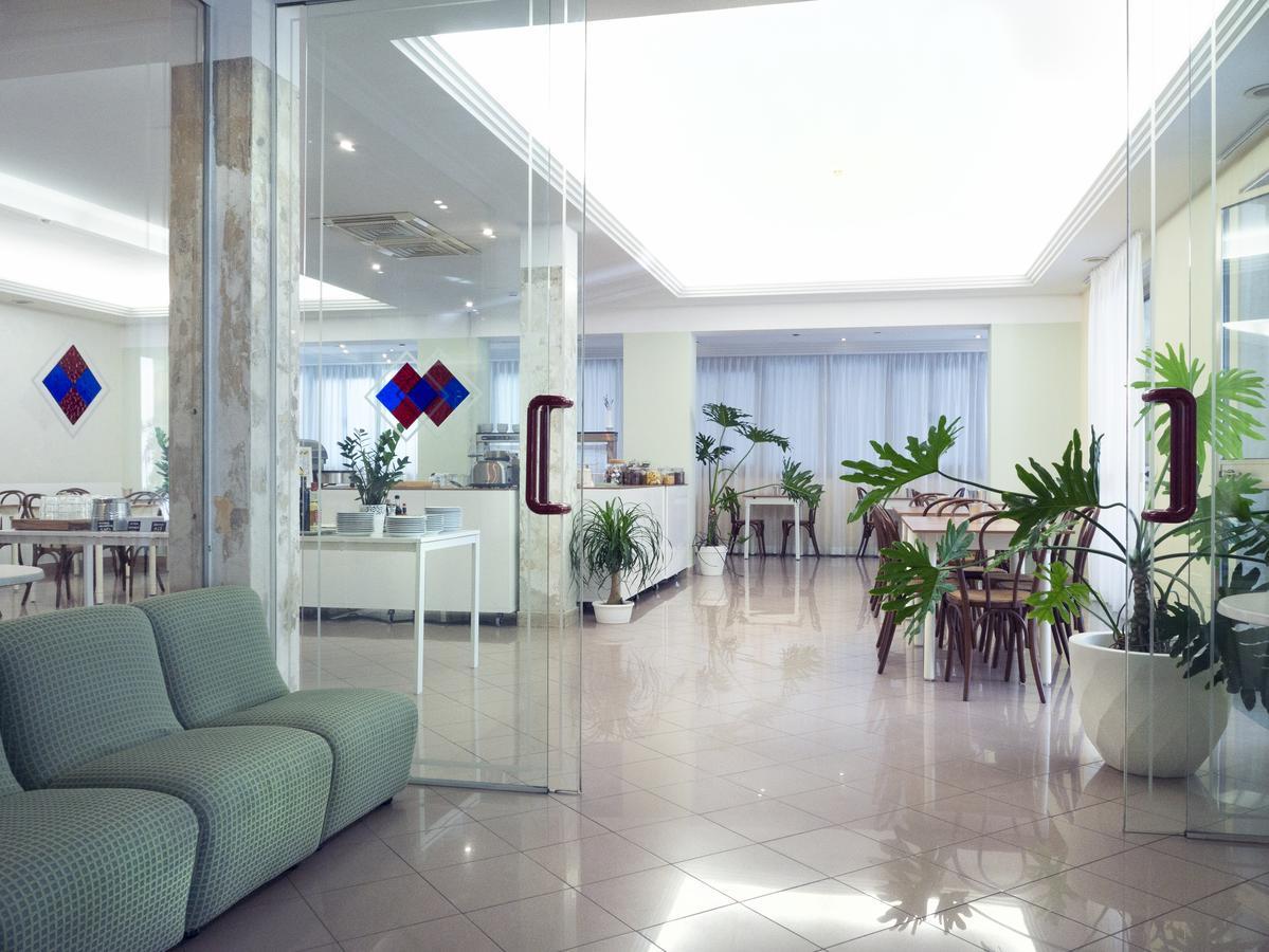 Hotel Montecarlo Rimini Dış mekan fotoğraf