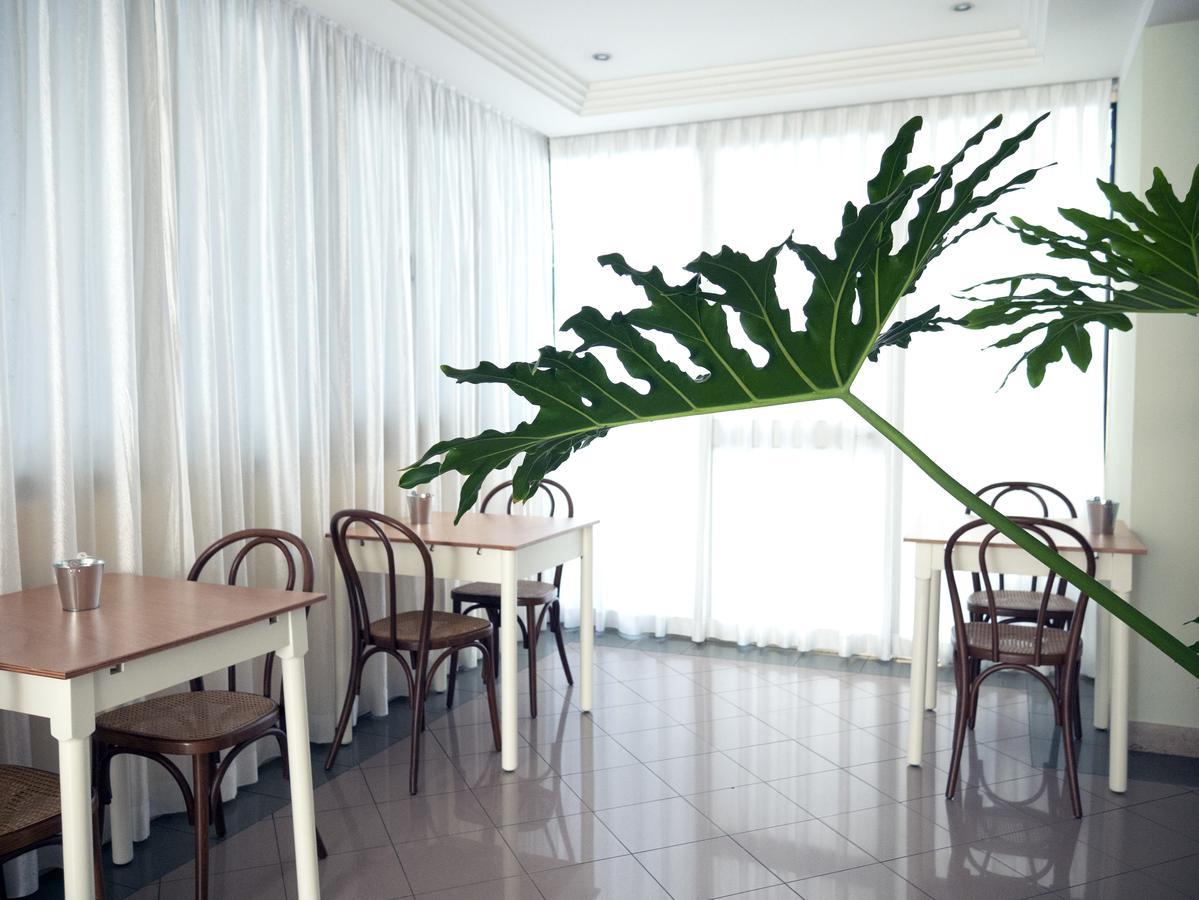 Hotel Montecarlo Rimini Dış mekan fotoğraf
